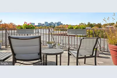 2500 Q Street NW #449, Washington, DC 20007 - Photo 21