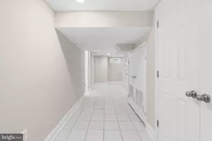 521 Foxhall Pl SE, Washington, DC 20032 - Photo 21