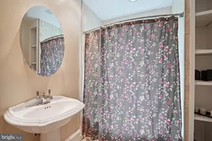 2924 Newark St NW, Washington, DC 20008 - Photo 19