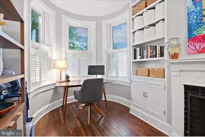 10 8th Street SE, Washington, DC 20003 - Photo 9