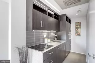 2422 17th St NW, Washington, DC 20009 - Photo 11