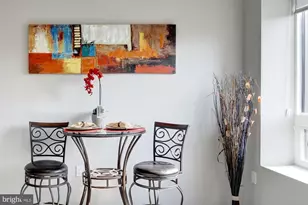 2422 17th St NW, Washington, DC 20009 - Photo 9