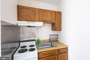 6 Barney Cir SE, Washington, DC 20003 - Photo 3