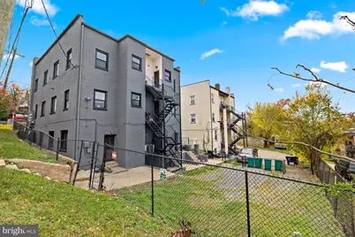 2834 R Street SE #6, Washington, DC 20020 - Photo 3