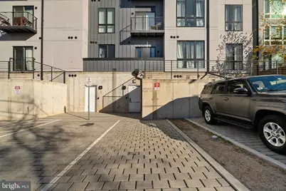 1016 17th Place NE #7, Washington, DC 20002 - Photo 27