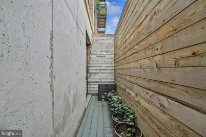 1016 17th Place NE #7, Washington, DC 20002 - Photo 15