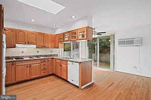 5747 27th St NW, Washington, DC 20015 - Photo 13