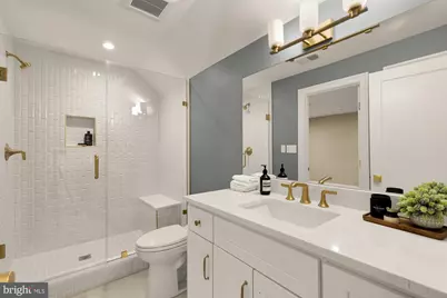 2733 Chesapeake Street NW, Washington, DC 20008 - Photo 71