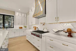 2733 Chesapeake St NW, Washington, DC 20008 - Photo 33