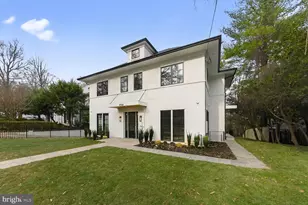 2733 Chesapeake St NW, Washington, DC 20008 - Photo 3