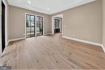 2733 Chesapeake Street NW, Washington, DC 20008 - Photo 7