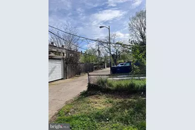 1806 C Street SE, Washington, DC 20003 - Photo 13