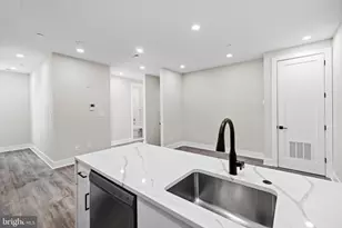 824 18th St NE, Washington, DC 20002 - Photo 15