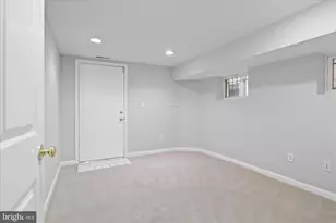 1327 Harvard St NW, Washington, DC 20009 - Photo 45