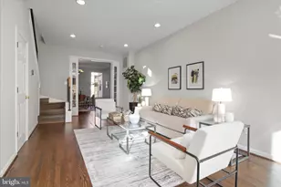 1327 Harvard St NW, Washington, DC 20009 - Photo 5