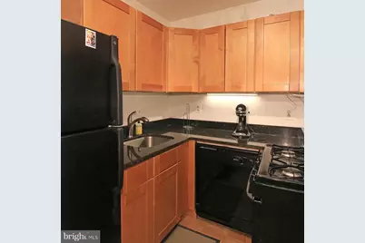 1260 21st Street NW #207, Washington, DC 20036 - Photo 9