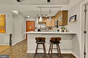 2412 17th St NW, Washington, DC 20009 - Photo 7