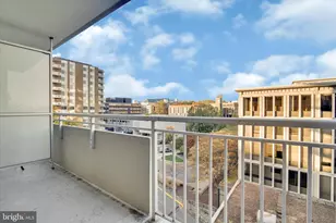 3001 Veazey Terrace NW, Washington, DC 20008 - Photo 11