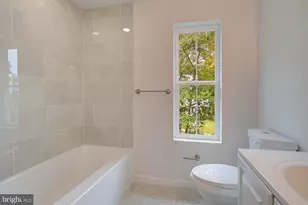 816 Barnaby St SE, Washington, DC 20032 - Photo 11