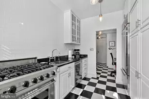 4000 Cathedral Ave NW, Washington, DC 20016 - Photo 13