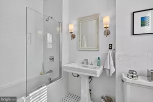 4000 Cathedral Ave NW, Washington, DC 20016 - Photo 19