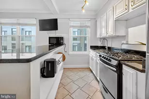 2130 N St NW, Washington, DC 20037 - Photo 5