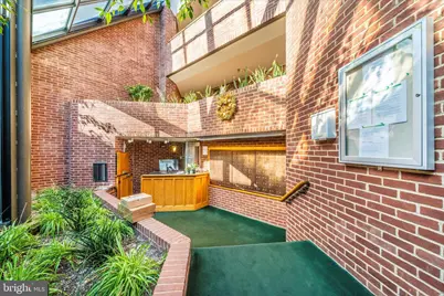 1080 Wisconsin Avenue NW #3001, Washington, DC 20007 - Photo 3