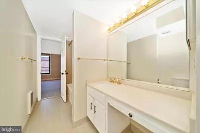 1080 Wisconsin Avenue NW #3001, Washington, DC 20007 - Photo 21