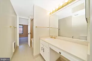 1080 Wisconsin Ave NW, Washington, DC 20007 - Photo 21