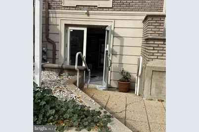 1635 R Street NW, Washington, DC 20009 - Photo 1