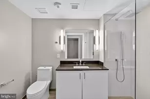 88 V St SW, Washington, DC 20024 - Photo 19