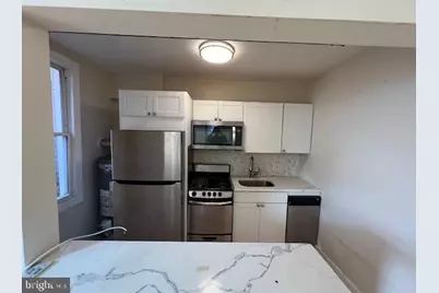 615 Newton Place NW, Washington, DC 20010 - Photo 3