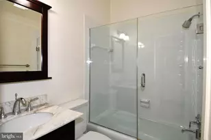 1323 Massachusetts Ave SE, Washington, DC 20003 - Photo 23