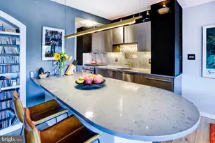 4201 Cathedral Ave NW, Washington, DC 20016 - Photo 21