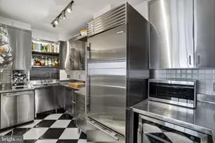 1026 16th St NW, Washington, DC 20036 - Photo 21