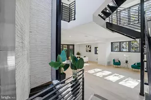 2220 Q St NW, Washington, DC 20008 - Photo 3