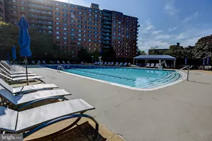 4201 Cathedral Ave NW, Washington, DC 20016 - Photo 35