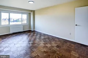 4201 Cathedral Ave NW, Washington, DC 20016 - Photo 31