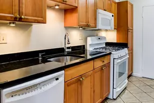 4201 Cathedral Ave NW, Washington, DC 20016 - Photo 27