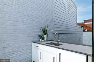 1015 O St NW, Washington, DC 20001 - Photo 27