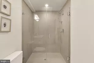 2647 41st St NW, Washington, DC 20007 - Photo 19