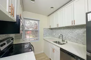2102 Suitland Terrace SE, Washington, DC 20020 - Photo 9
