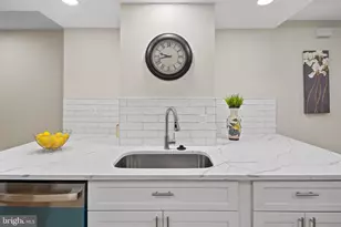 715 Longfellow St NW, Washington, DC 20011 - Photo 5