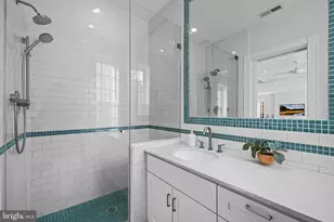 1901 Wyoming Ave NW, Washington, DC 20009 - Photo 17