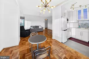 1 Scott Cir NW, Washington, DC 20036 - Photo 9