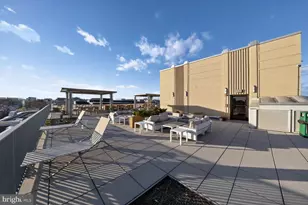 1 Scott Cir NW, Washington, DC 20036 - Photo 27