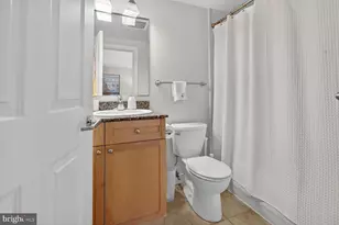 777 7th St NW, Washington, DC 20001 - Photo 7