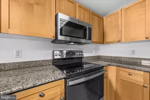 777 7th St NW, Washington, DC 20001 - Photo 7