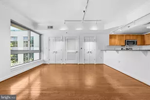 777 7th St NW, Washington, DC 20001 - Photo 17