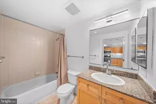 777 7th St NW, Washington, DC 20001 - Photo 19